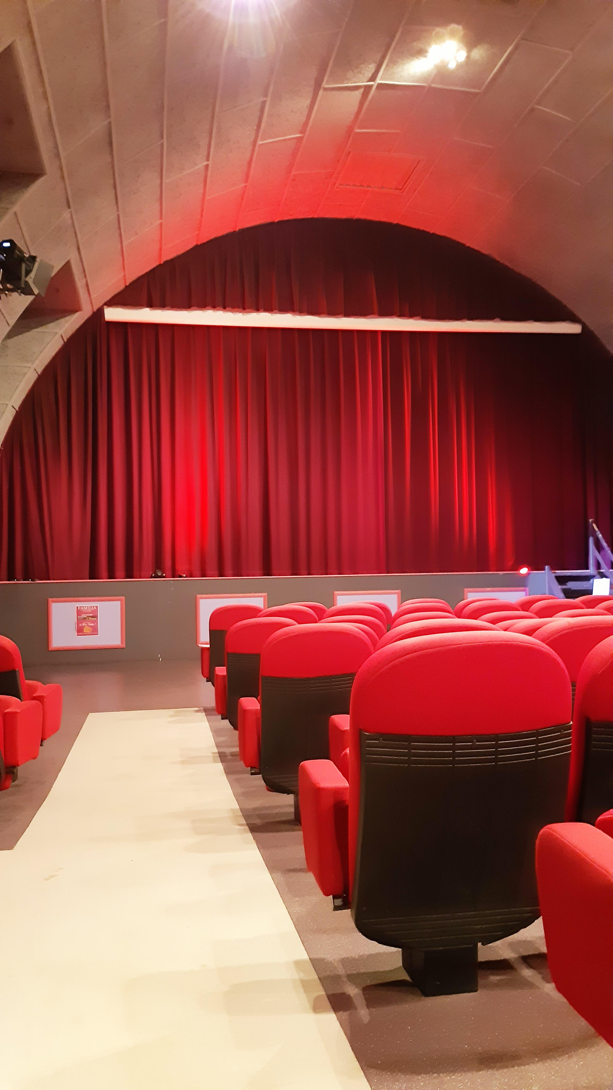 « Le dîner de cons » Familia Théâtre